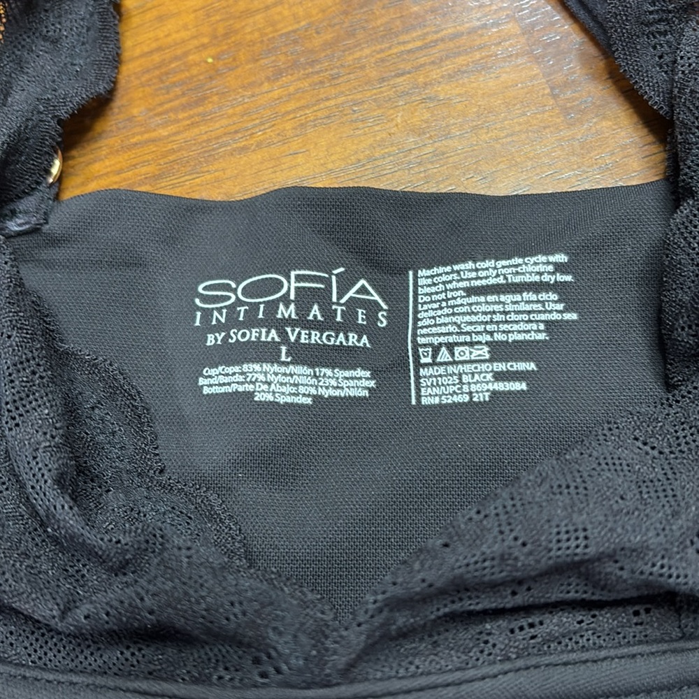 Sofia Vergara Intimates - image 3